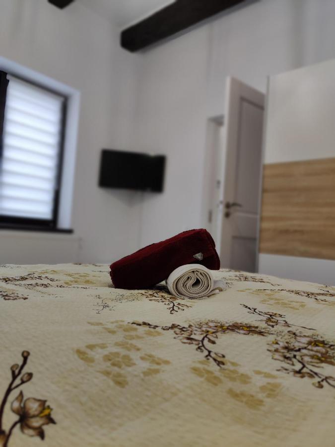 New Residence Braşov Buitenkant foto